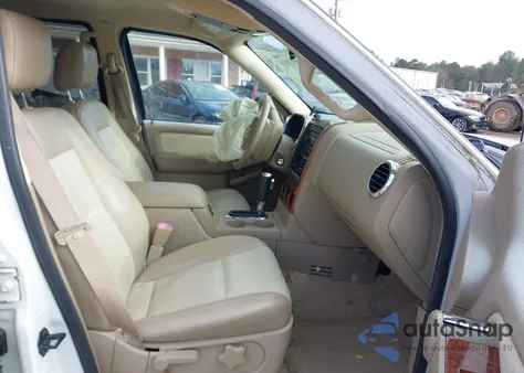 2007 Ford Explorer Eddie Bauer z USA, uszkodzony, nr VIN 1FMEU64E17UB61698